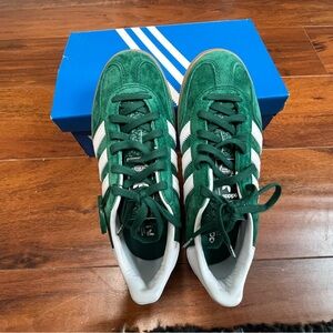 Adidas gazelle indoor collegiate green gum